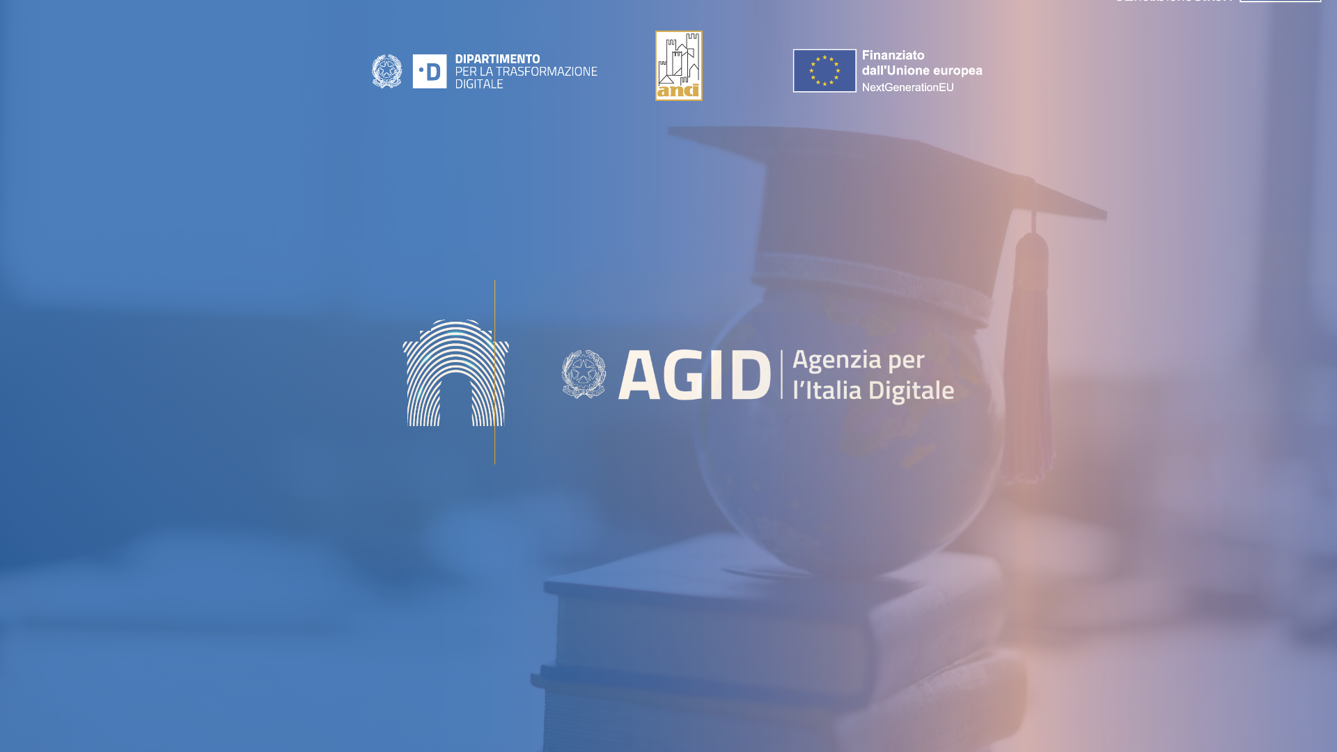 Foto generica di un ambiente accademico con i loghi dell'accademia dei Comuni digitali e di AgID