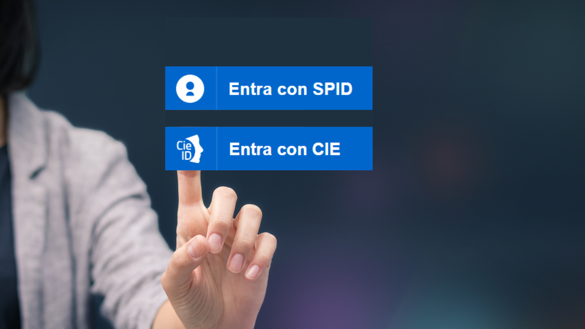 Immagine di una donna che tocca i pulsanti Entra con SPID ed Entra con CIE